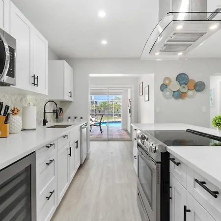 Bonita Beach Oasis Getaway, 3 Bed, 2 Bath, Sleeps 6